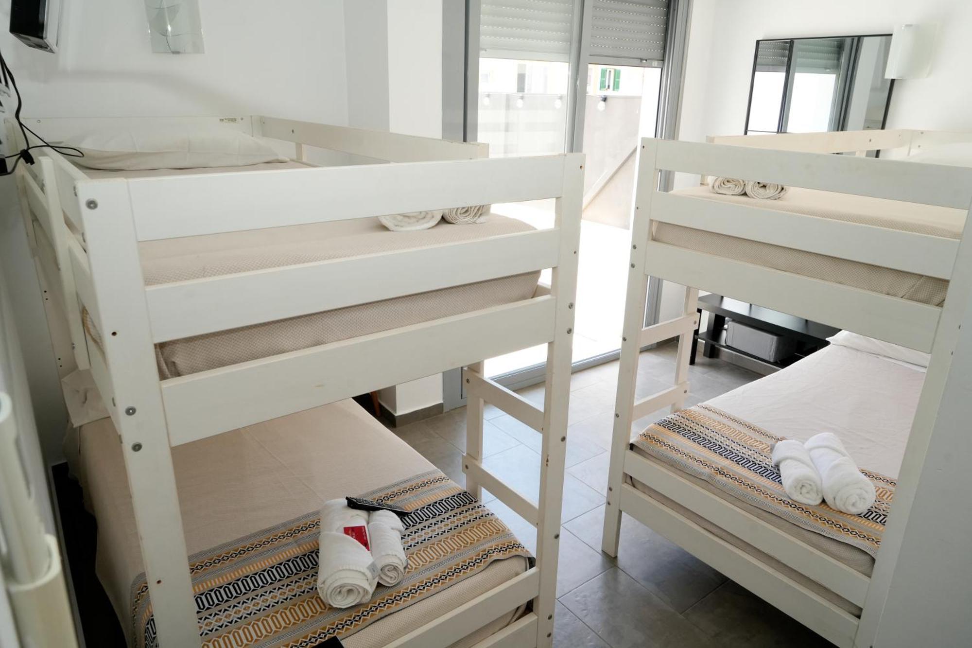New Art - Juvenil Hostel Palma